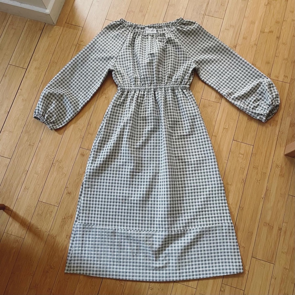 TRADED / Nikki Chasin Hazel dress in grey gingham 🐰
